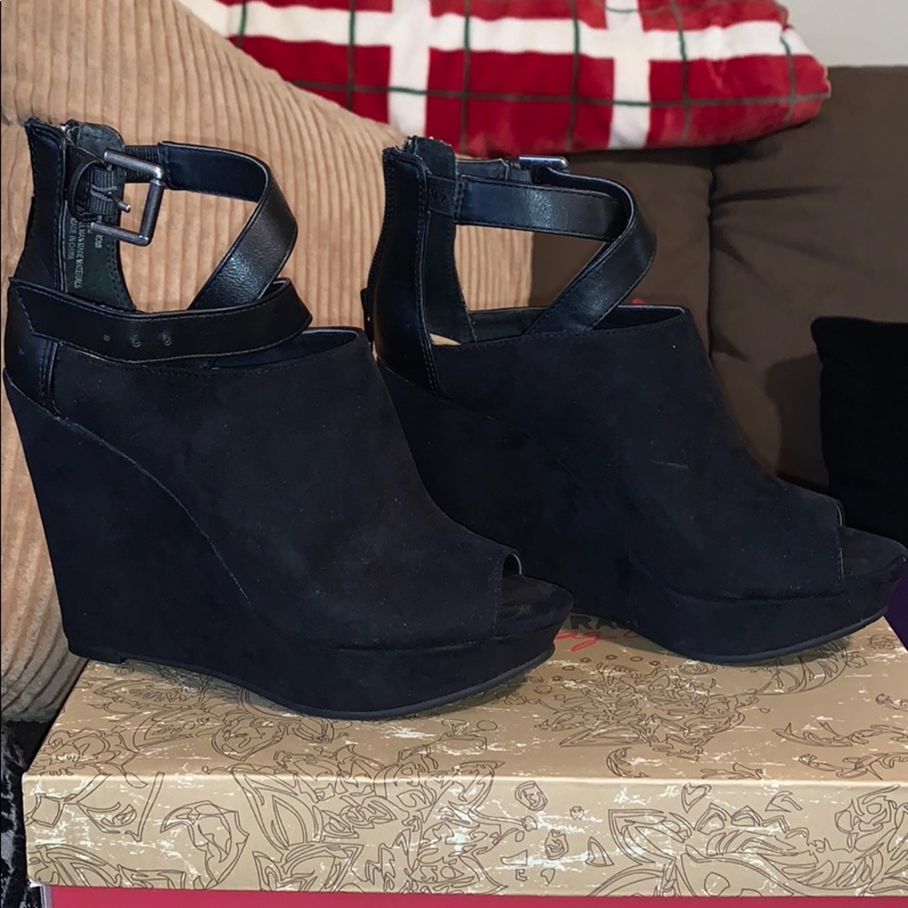 Black Peep Toed Wedges